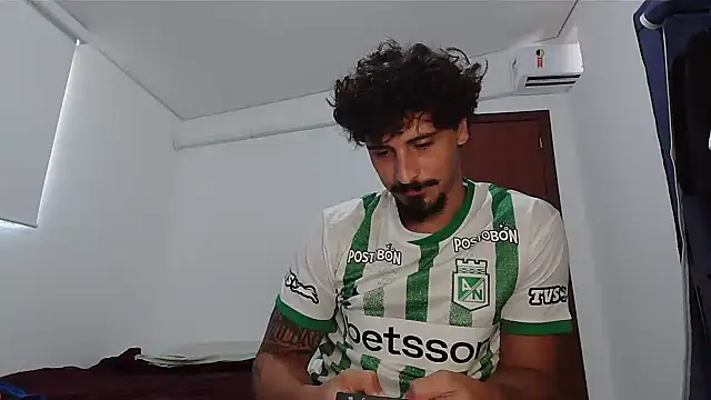 milkoffe online show from 12, 2, 2026