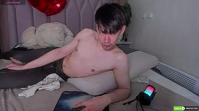 Snapshot of CalvinOwens chatting on 12, 3, 2025 CalvinOwens online show from 12, 3, 2025