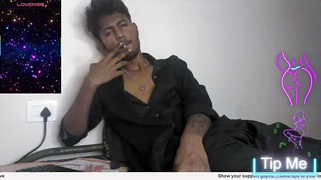 Snapshot of just_fucks chatting on 23, 10, 2025 just fucks online show from 23, 10, 2025