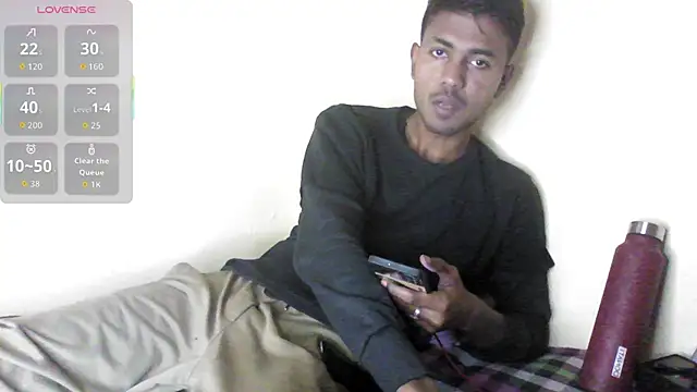 Snapshot of just_fucks chatting on 6, 1, 2026 just fucks online show from 6, 1, 2026