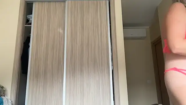 naughtyhollyxxxx online show from 15, 10, 2025