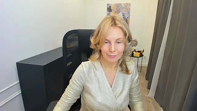 Sinty Devis online show from 14, 3, 2026