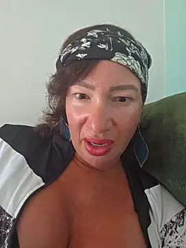 Snapshot of TheGoddessBianca chatting on 7, 11, 2025 TheGoddessBianca online show from 7, 11, 2025