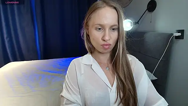 Snapshot of Mad1en chatting on 24, 7, 2026 Mad1en online show from 24, 7, 2026