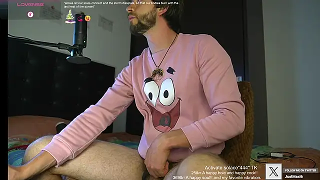 Snapshot of just_maxii chatting on 8, 2, 2025 just maxii online show from 8, 2, 2025