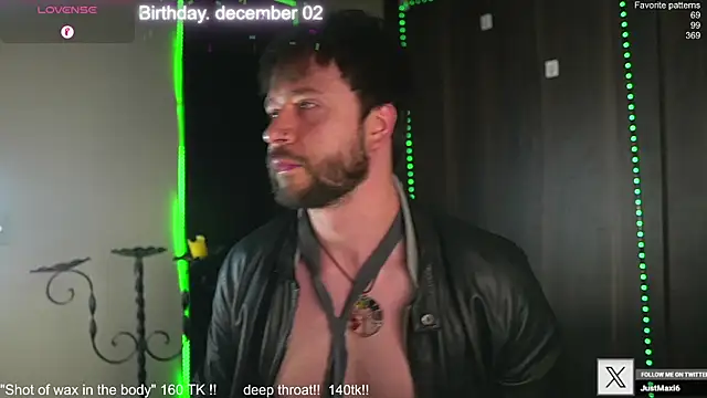 Snapshot of just_maxii chatting on 25, 11, 2025 just maxii online show from 25, 11, 2025