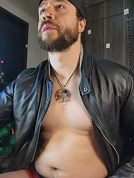 Snapshot of just_maxii chatting on 17, 12, 2025 just maxii online show from 17, 12, 2025