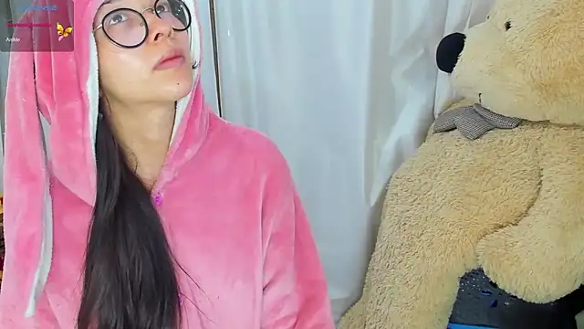 SophiaLiu online show from 12, 2, 2025