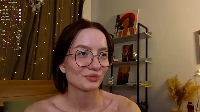 IdaValenti online show from 23, 2, 2025