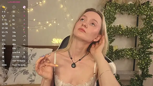 Snapshot of IdaValenti chatting on 25, 5, 2026 IdaValenti online show from 25, 5, 2026