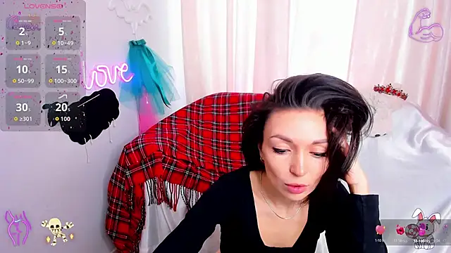 jessica tiny online show from 7, 4, 2026