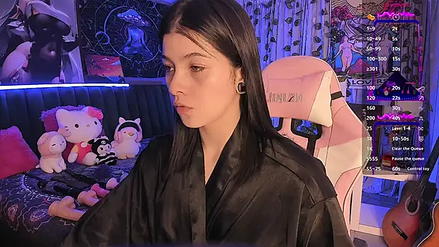 LanaKyutt online show from 3, 12, 2024