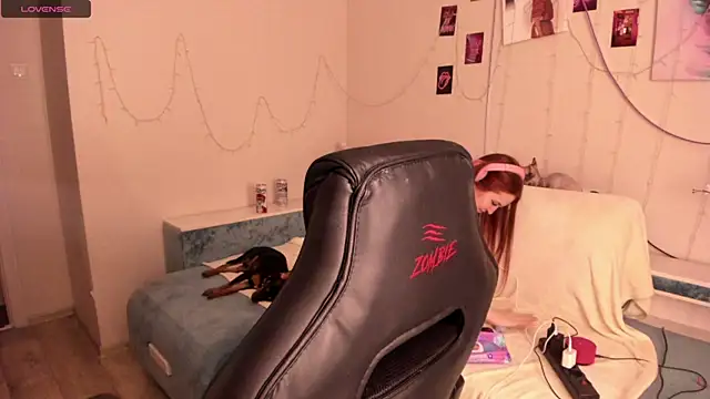 Snapshot of ViolaIntelligent chatting on 6, 12, 2024 ViolaIntelligent online show from 6, 12, 2024