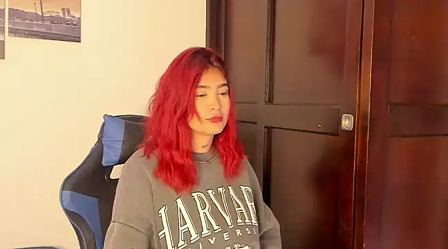 Snapshot of alison18_ chatting on 19, 3, 2025 alison18 online show from 19, 3, 2025