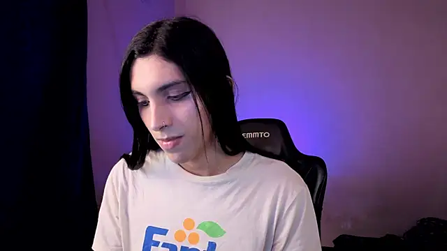 Snapshot of angelitofemboy chatting on 30, 5, 2026 angelitofemboy online show from 30, 5, 2026