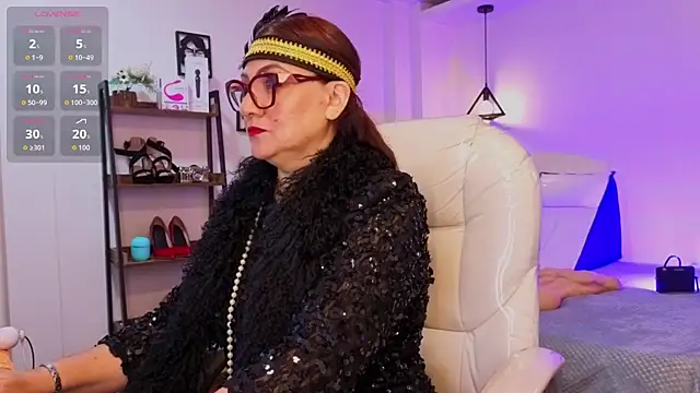 Snapshot of lady_nylon_ chatting on 31, 10, 2025 lady nylon online show from 31, 10, 2025