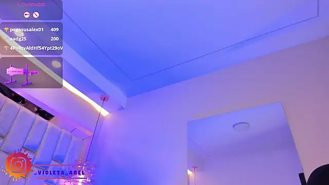 VioletaAbel online show from 1, 3, 2025