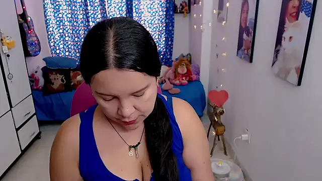 claryssa  online show from 5, 3, 2026