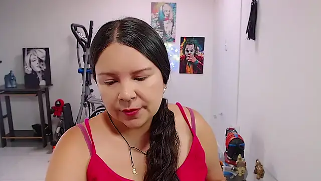 claryssa  online show from 25, 5, 2026