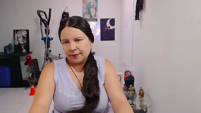 claryssa  online show from 3, 6, 2026