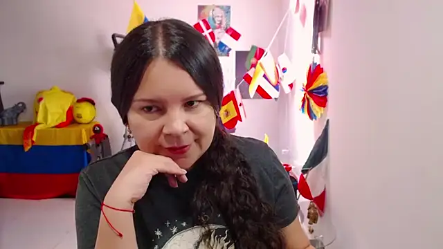 Snapshot of claryssa_ chatting on 6, 7, 2026 claryssa online show from 6, 7, 2026