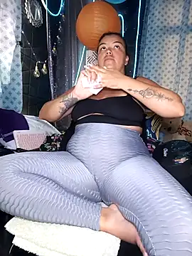 Horny kaylee online show from 26, 10, 2025