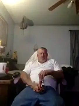 Snapshot of bigdoog8 chatting on 23, 3, 2026 bigdoog8 online show from 23, 3, 2026