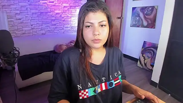 Luci Amore online show from 7, 3, 2025