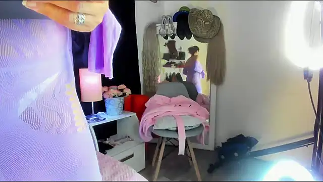 Snapshot of SheraHadee chatting on 28, 2, 2025 SheraHadee online show from 28, 2, 2025
