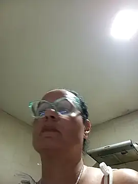 Snapshot of Eunice73 chatting on 4, 12, 2024 Eunice73 online show from 4, 12, 2024