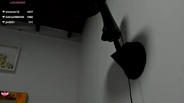 Snapshot of angel_dthroatt chatting on 10, 1, 2025 angel dthroatt online show from 10, 1, 2025