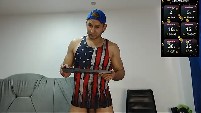 Snapshot of sexy-boy071 chatting on 12, 1, 2025 sexy-boy071 online show from 12, 1, 2025