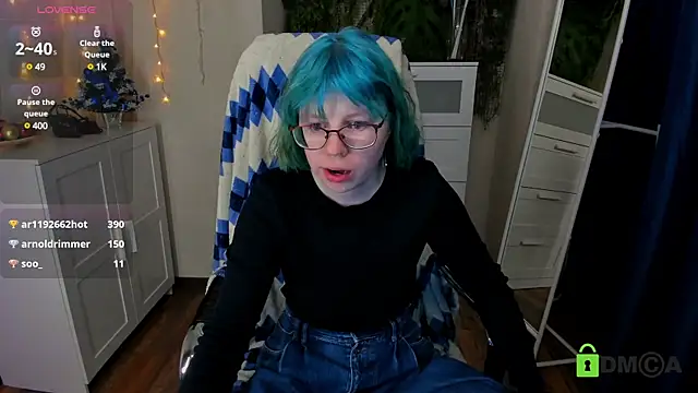 Melissa Wells online show from 3, 1, 2025