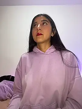 Snapshot of BubbleGumm_ chatting on 19, 2, 2025 BubbleGumm online show from 19, 2, 2025