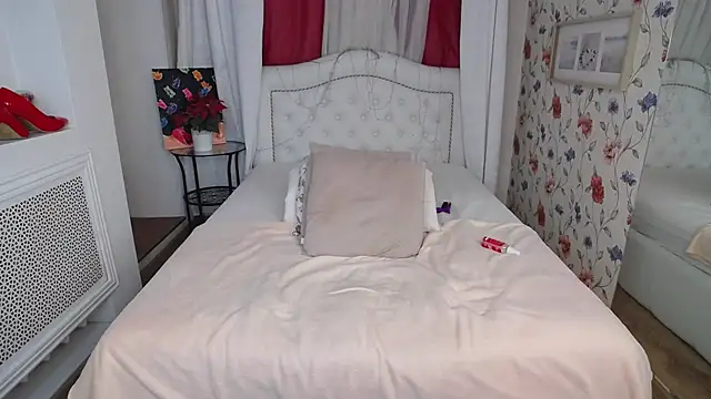 AmiHotGranny online show from 12, 12, 2024