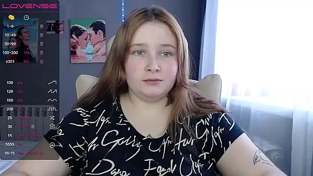 Snapshot of Light_Luna chatting on 8, 2, 2026 Light Luna online show from 8, 2, 2026