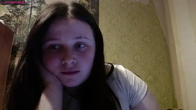 Snapshot of Light_Luna chatting on 20, 5, 2026 Light Luna online show from 20, 5, 2026