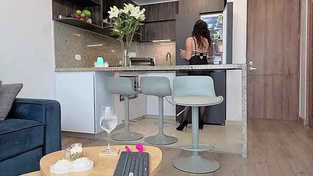 Monica-Bello online show from 18, 3, 2026