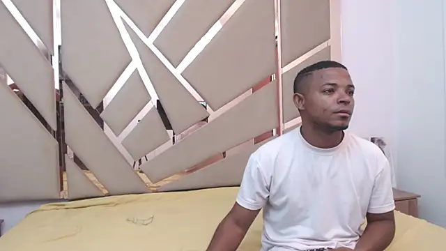 Snapshot of you_and_i9 chatting on 25, 10, 2025 you and i9 online show from 25, 10, 2025