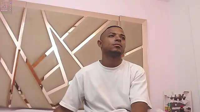 Snapshot of you_and_i9 chatting on 12, 1, 2026 you and i9 online show from 12, 1, 2026