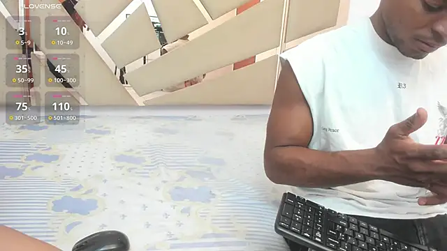 Snapshot of you_and_i9 chatting on 10, 7, 2026 you and i9 online show from 10, 7, 2026