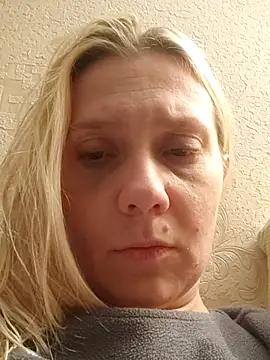 Snapshot of LeraSweet chatting on 12, 10, 2025 LeraSweet online show from 12, 10, 2025