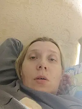 Snapshot of LeraSweet chatting on 18, 10, 2025 LeraSweet online show from 18, 10, 2025