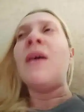 Snapshot of LeraSweet chatting on 19, 10, 2025 LeraSweet online show from 19, 10, 2025