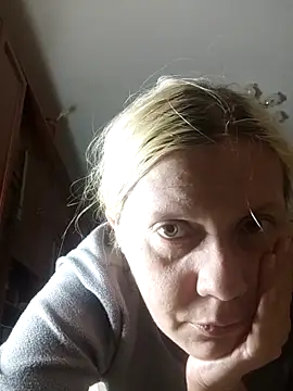 Snapshot of LeraSweet chatting on 23, 10, 2025 LeraSweet online show from 23, 10, 2025