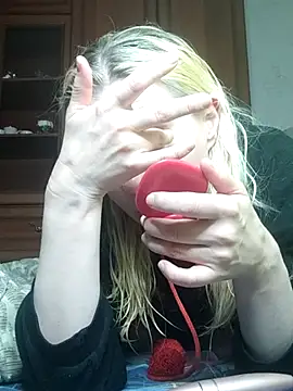 Snapshot of LeraSweet chatting on 13, 6, 2026 LeraSweet online show from 13, 6, 2026