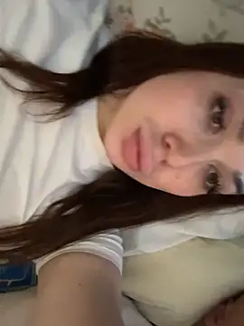 Snapshot of chups_girl chatting on 28, 7, 2026 chups girl online show from 28, 7, 2026