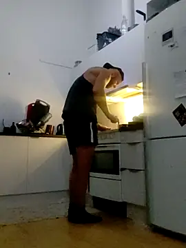 eltoulou online show from 4, 11, 2025