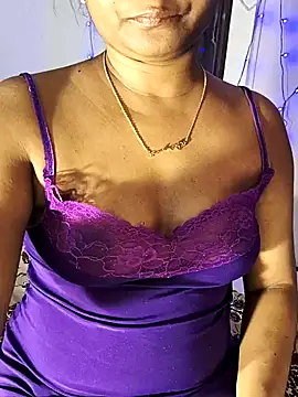 FANTASY QUEEN 07 online show from 4, 3, 2025