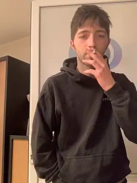 Snapshot of GuillaumebeauZizi chatting on 7, 2, 2026 GuillaumebeauZizi online show from 7, 2, 2026